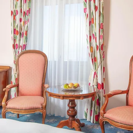 Victoria Glion Hotel