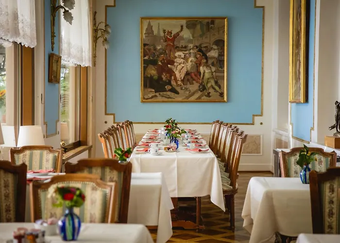 ヴィクトリア グリオン モントルー