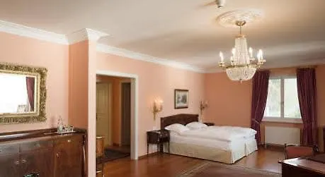 מלון Victoria Glion 4*